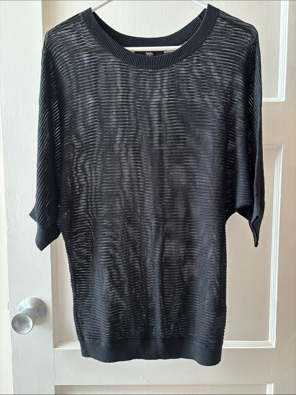 Mossimo Supply Co. Black Short-Sleeve Lightweight Knit Top